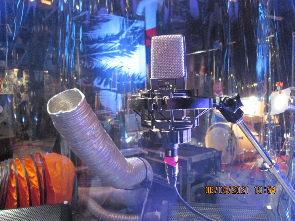 AKG C414b large diaphragm condenser microphone