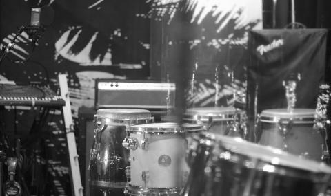Drums and perc.